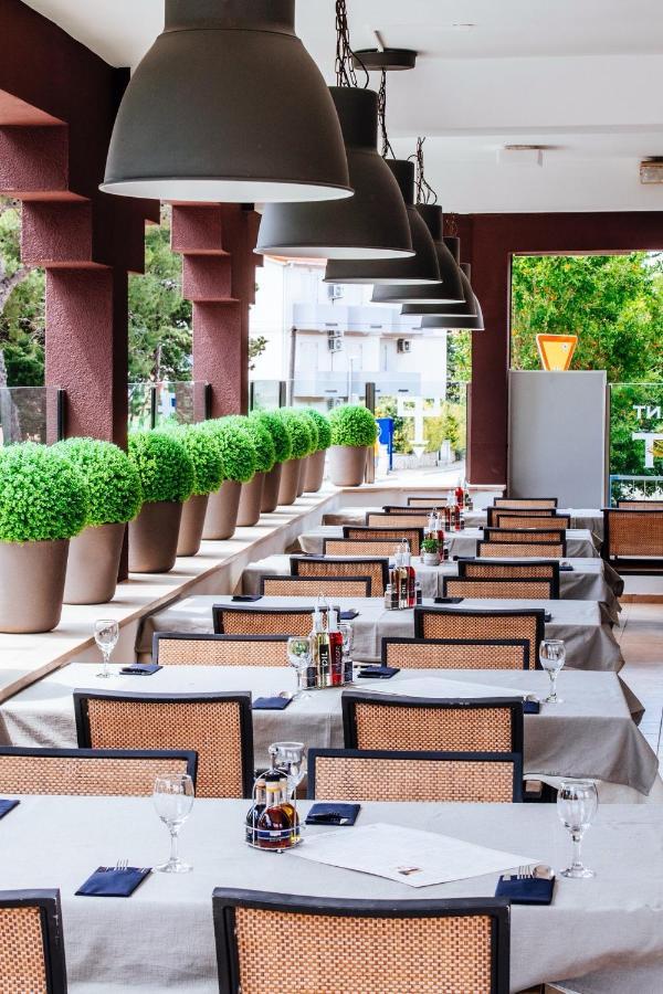 Hotel Terra Novalja Εξωτερικό φωτογραφία