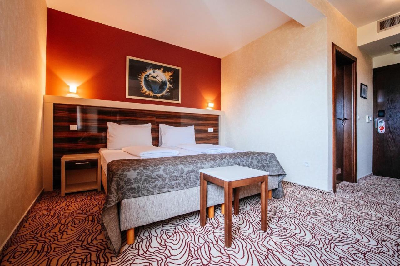 Hotel Terra Novalja Εξωτερικό φωτογραφία