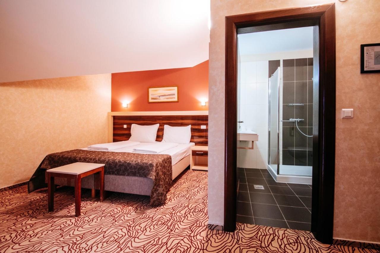Hotel Terra Novalja Εξωτερικό φωτογραφία